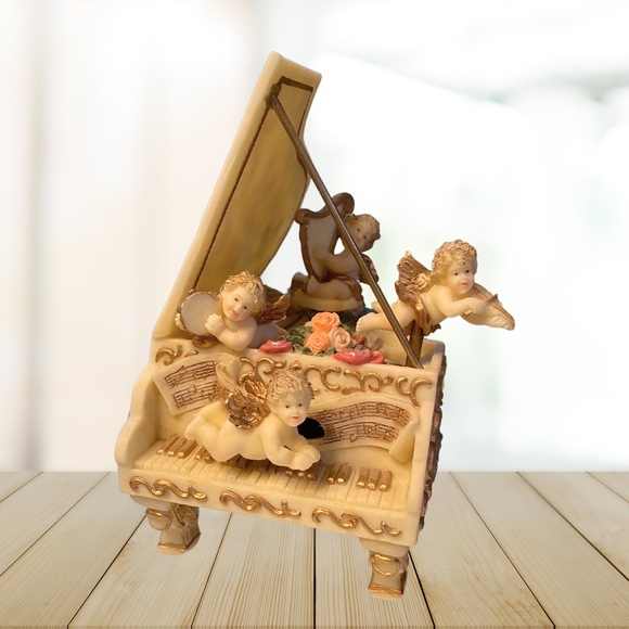 Vintage RARE Resin Kingspoint Designs Moving Cherub Angels on Gold Piano - Picture 1 of 2